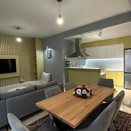 Joni's At Mali I Robit