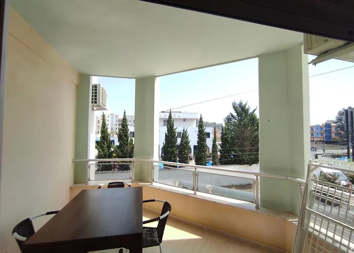 Joni's At Mali I Robit * 格勒姆