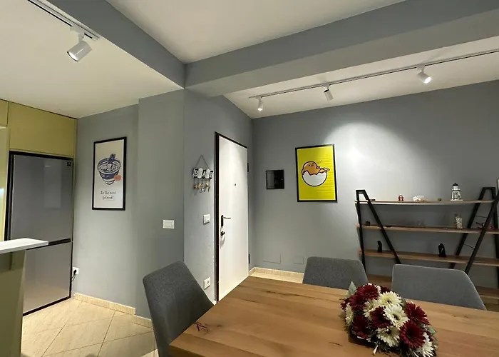 Joni's At Mali I Robit