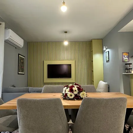 Joni's At Mali I Robit Apartmán