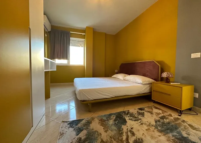 Joni's At Mali I Robit Golem (Tirana)